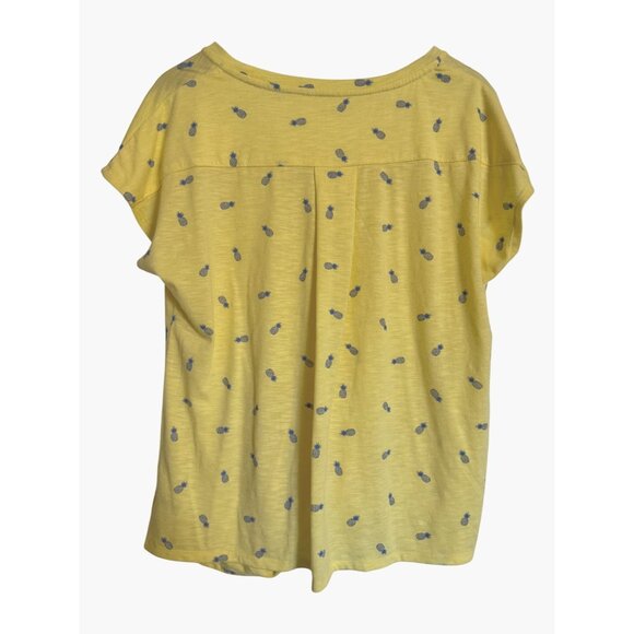 Izod Pineapple Knot Tee Size XL Yellow Short Sleeve NWOT Shirt - Picture 4 of 10